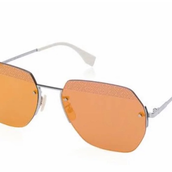 FENDI Oculus SOLAR-FF Sunglasses - Picture 7 of 7